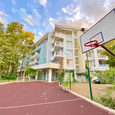 Holiday Apartment With Shared Pool In Yassen, Sunny Beach * Slantchev Briag