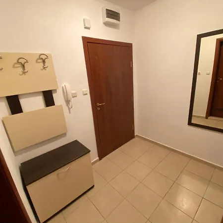 Holiday Apartment With Shared Pool In Yassen, Sunny Beach شقة *
